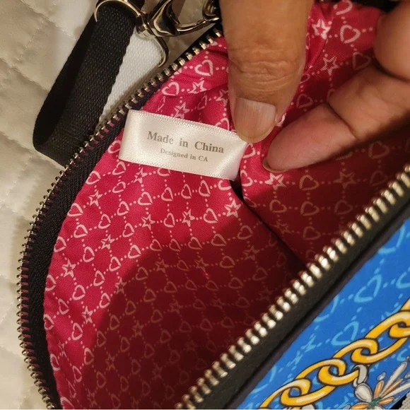 Brighton Glam Girl Tom Clancy Crossbody Pouch Clutch Wristlet Fashionista Cutesy - Picture 7 of 7